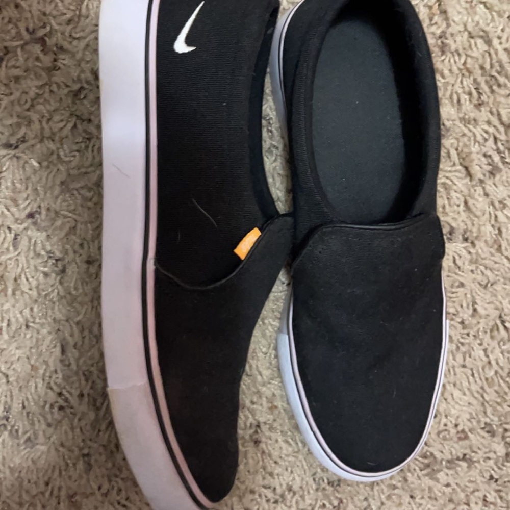 Nike canvas shoes